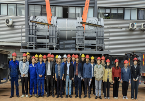 超大型重載十字萬向聯(lián)軸器在茂德傳動